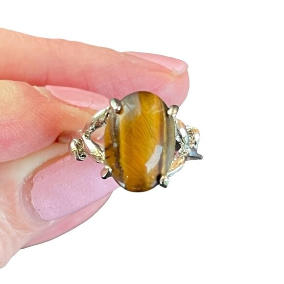 Tigers Eye Gemstone Ring Size 9.75 on Silvertone with Vine Accents on Band - Picture 3 of 12